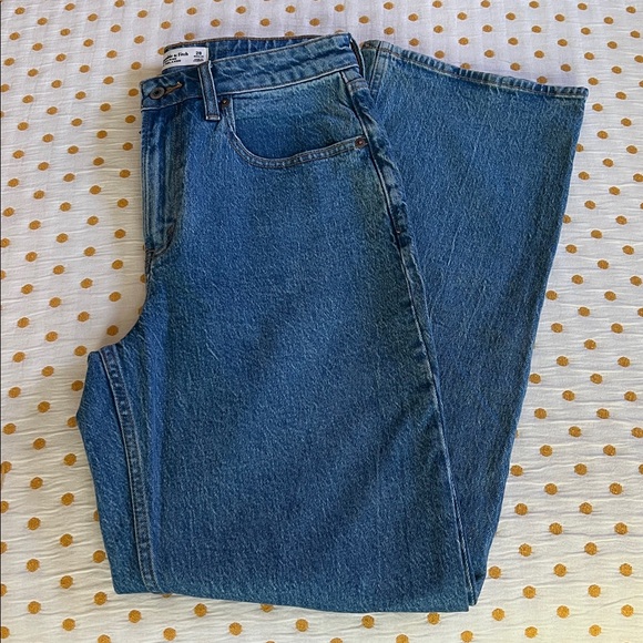Abercrombie & Fitch Curve Love High Rise 90s Relaxed Jeans 28 Regular - Picture 3 of 5